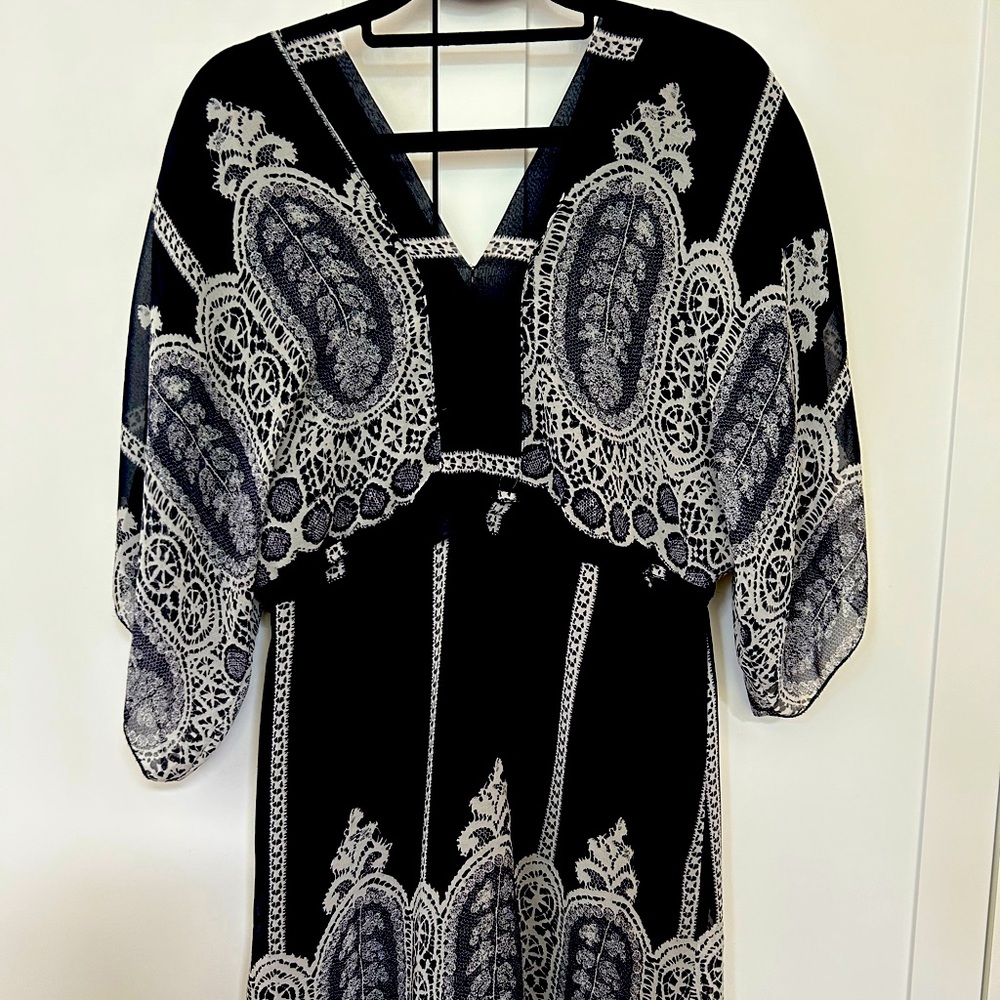 Beautiful summer dress- size small/medium